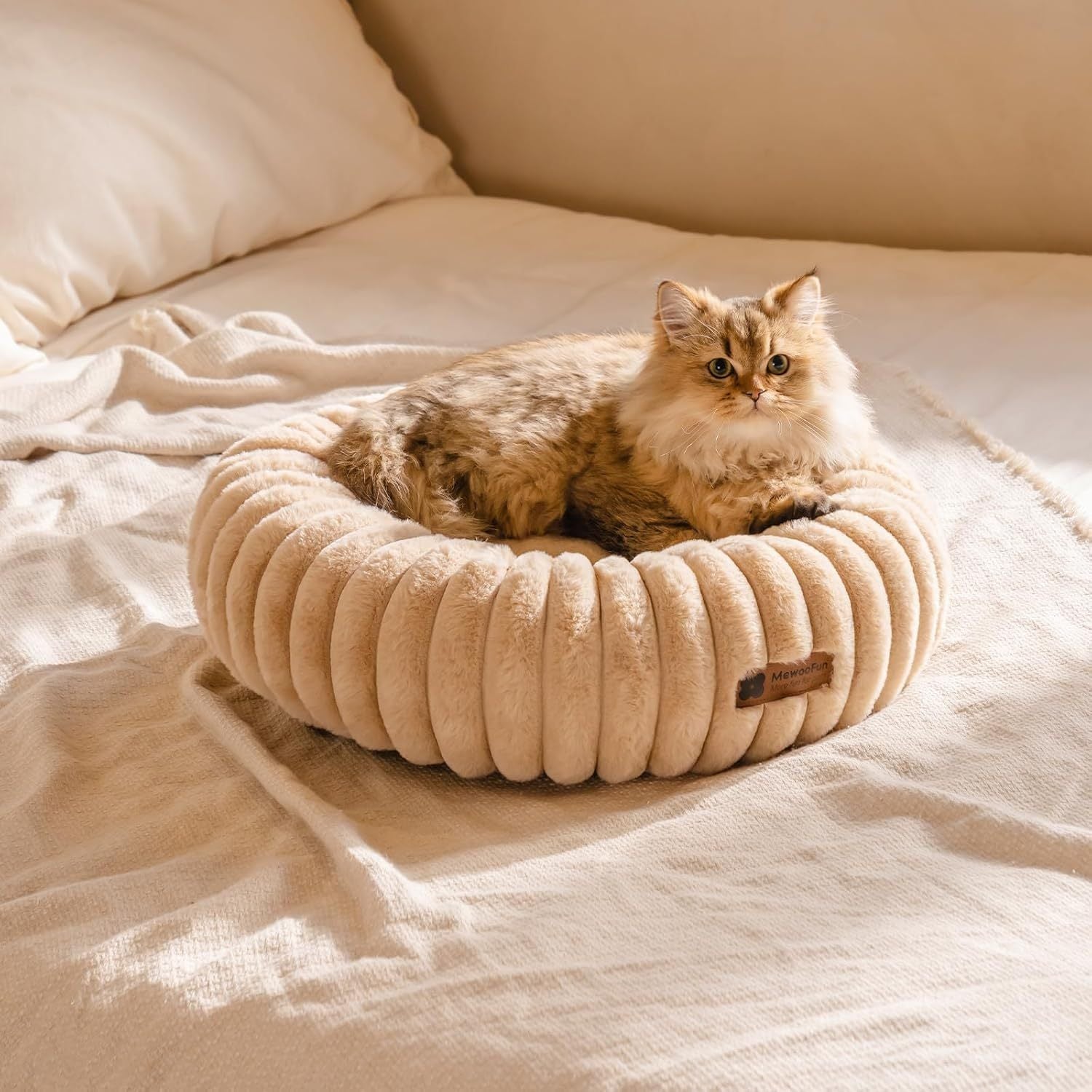 Fluffy Indoor Calming Bed for Cats & Puppies