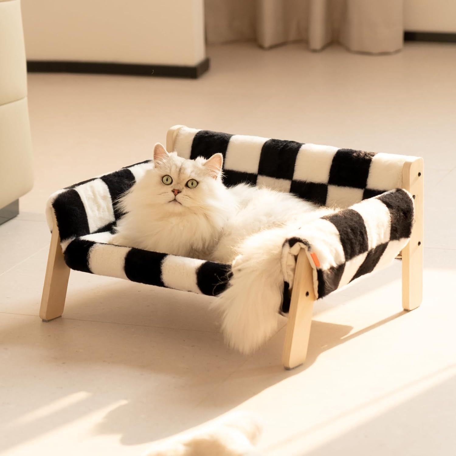 Raised Cat Bed – Sturdy Indoor Sofa with Washable Cushion for Cats