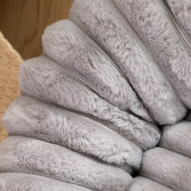 Soft Round Pet Bed – Cozy Winter Nest for Cats