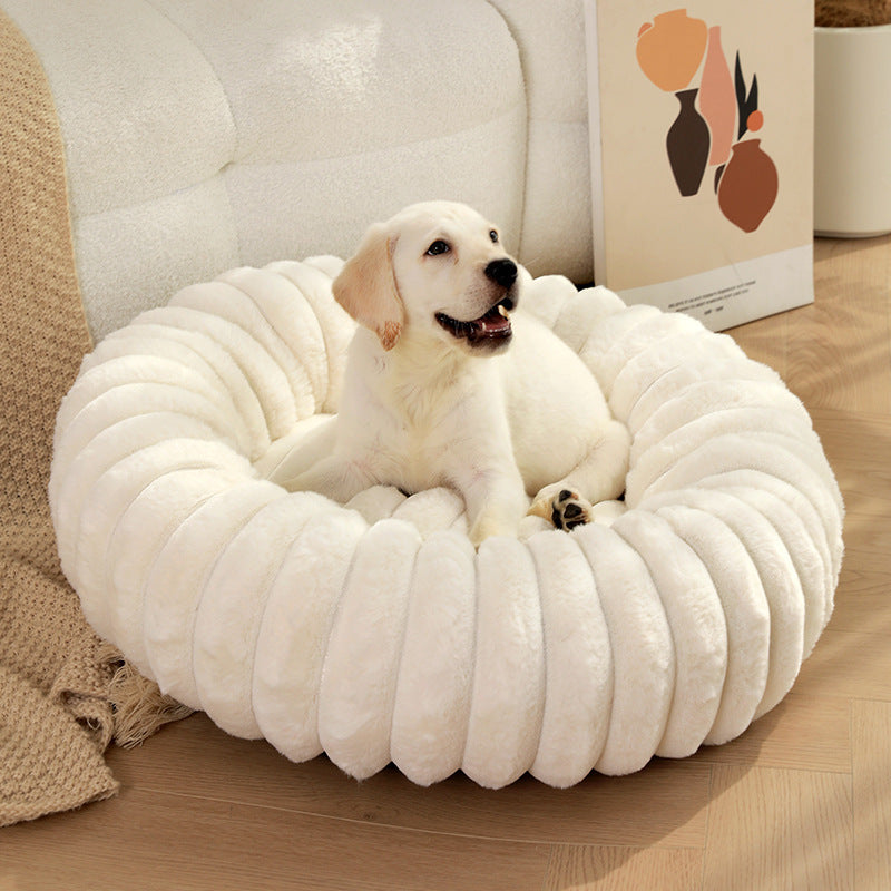 Soft Round Pet Bed – Cozy Winter Nest for Cats